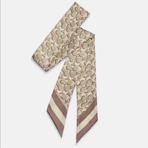 NWT Coach Signature Print Skinny Scarf color Bone